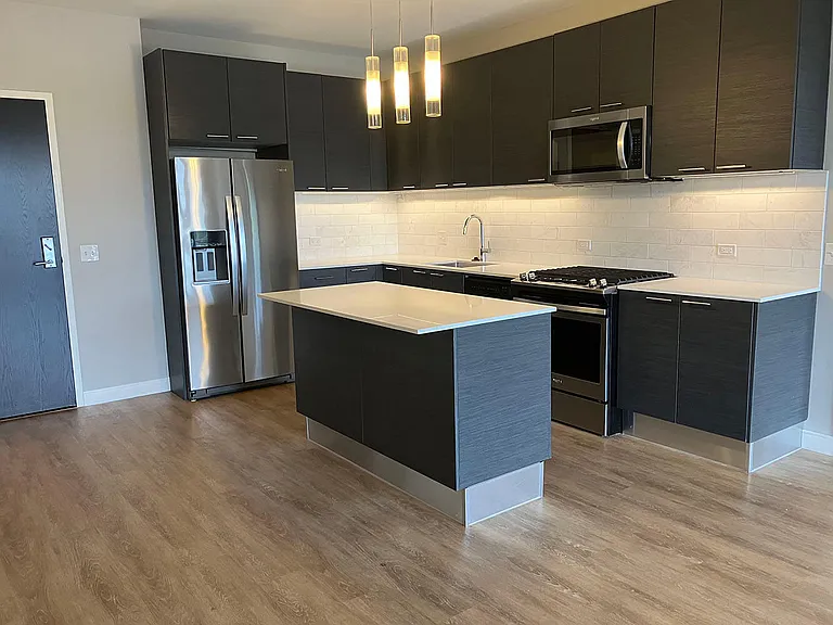 HIGHPOINT Clarendon Hills — Photo 75