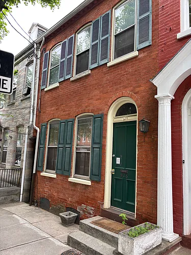 426 W Lemon St #2 Photo 1