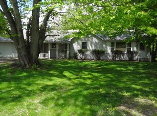 53776 Indian Lake Rd, Dowagiac, MI 49047