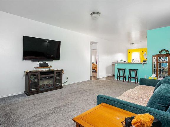 3rd image of 10305 Cindy Joy Ave