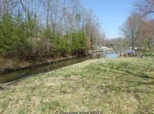 2407 Lakeview Pkwy, Locust Grove, VA 22508