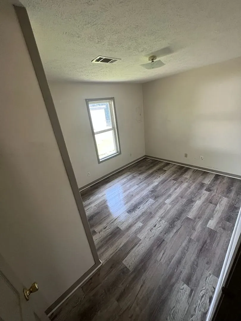 Monthly Paid Rent — Photo 3