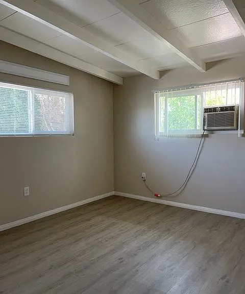 25207 Starr St — Photo 9