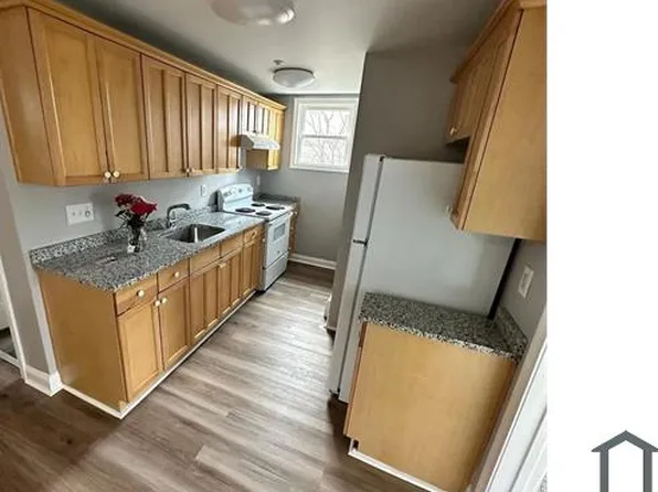 57 Greenwood St #2, Gardner, MA 01440