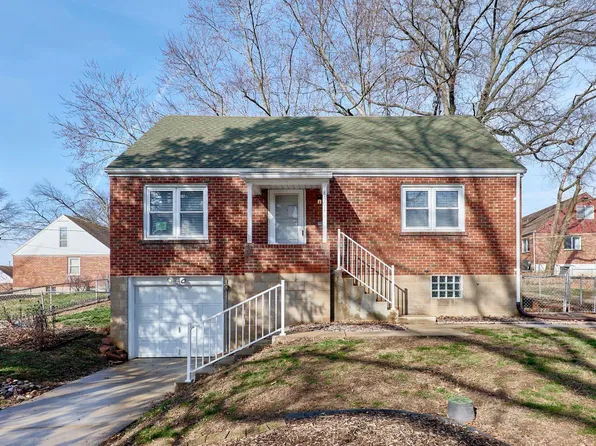 8601 Belhaven Dr, Saint Louis, MO 63114