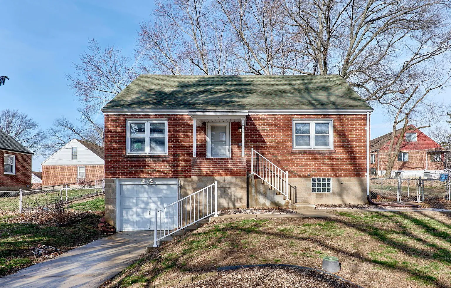 8601 Belhaven Dr photo 1