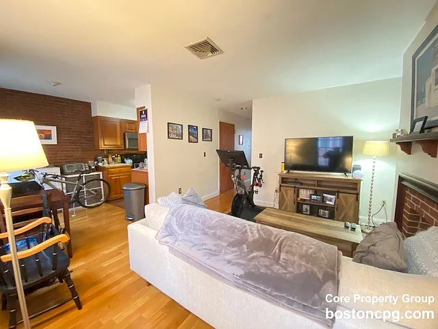 15 Sheafe St #5 — Photo 3