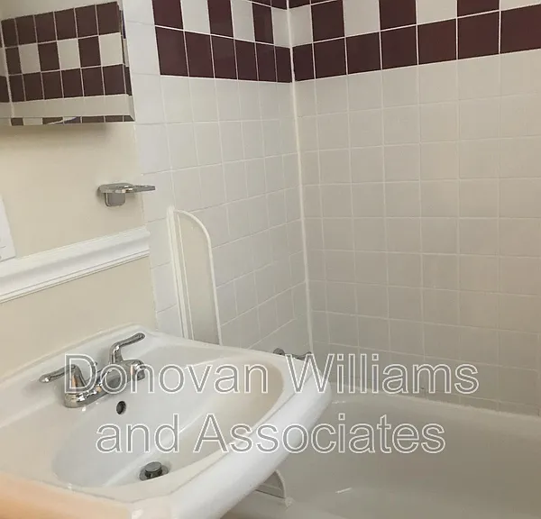 2200 Thurmond Pl — Photo 9