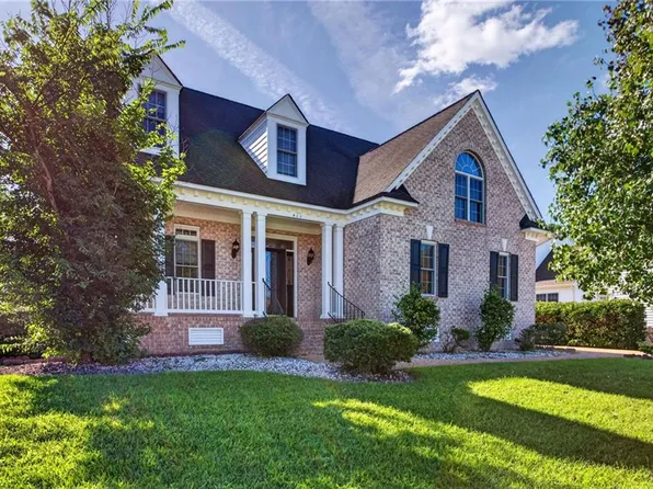 411 Honeysuckle Ln, Yorktown, VA 23693