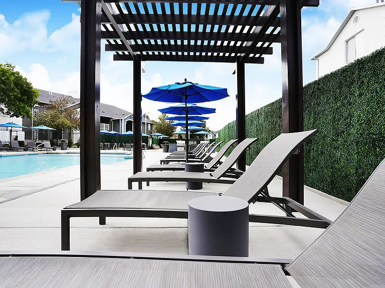 Poolside Lounge | Woodgate