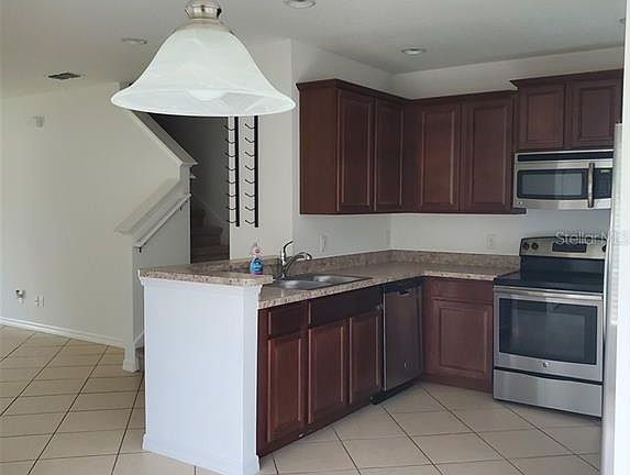 3rd image of 2851 Sunstone Dr