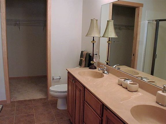 5th image of 350 Main St N Unit 264