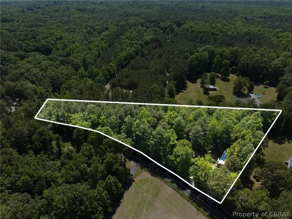 9538 Burkes Pond Rd, Gloucester, VA 23061