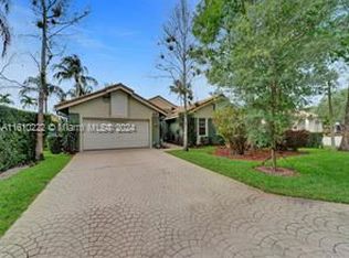 4242 NW 66th St, Coconut Creek, FL 33073