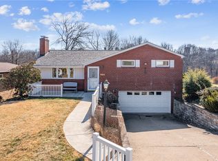 960 Fredericka Dr, Pittsburgh, PA 15236