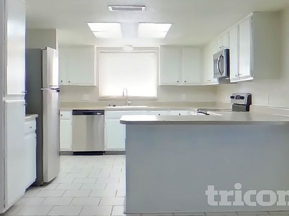 5th image of 2803 N Dakota St