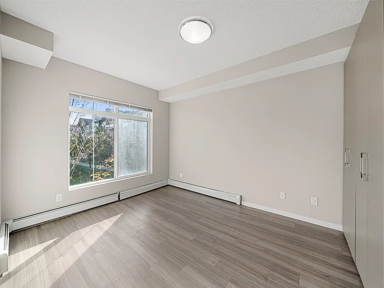 104 Mackenzie Way SW — Photo 20