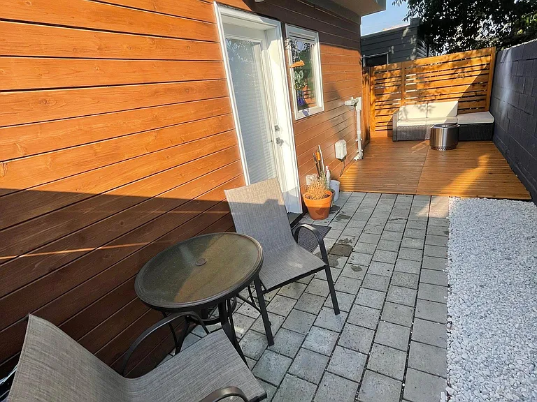 4428D 4th Ave NE — Photo 25