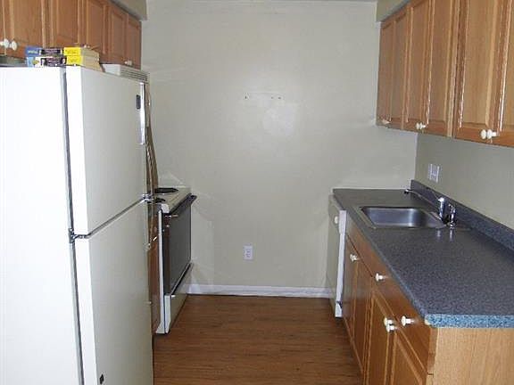 2nd image of 631 Village Blvd N