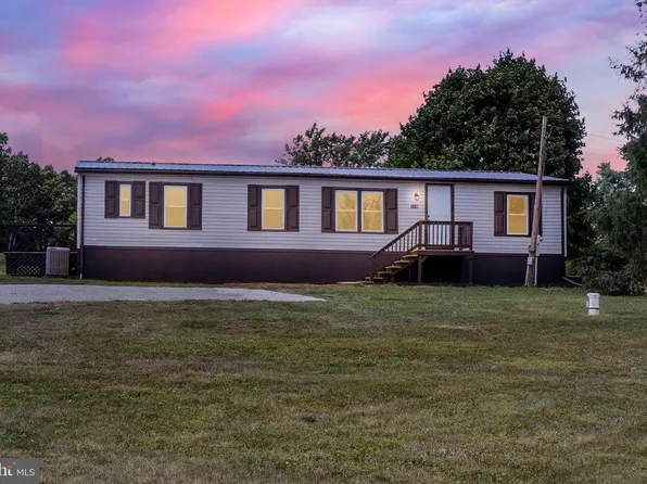 1348 Snyder Corner Rd, Red Lion, PA 17356