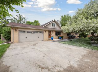 19385 Marilyn St, Northville, MI 48167