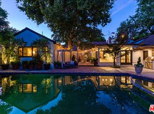 13808 Weddington St, Van Nuys, CA 91401