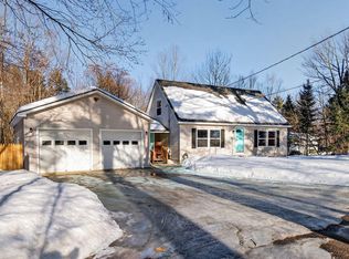 42 Center Bridge Rd, Turner, ME 04282