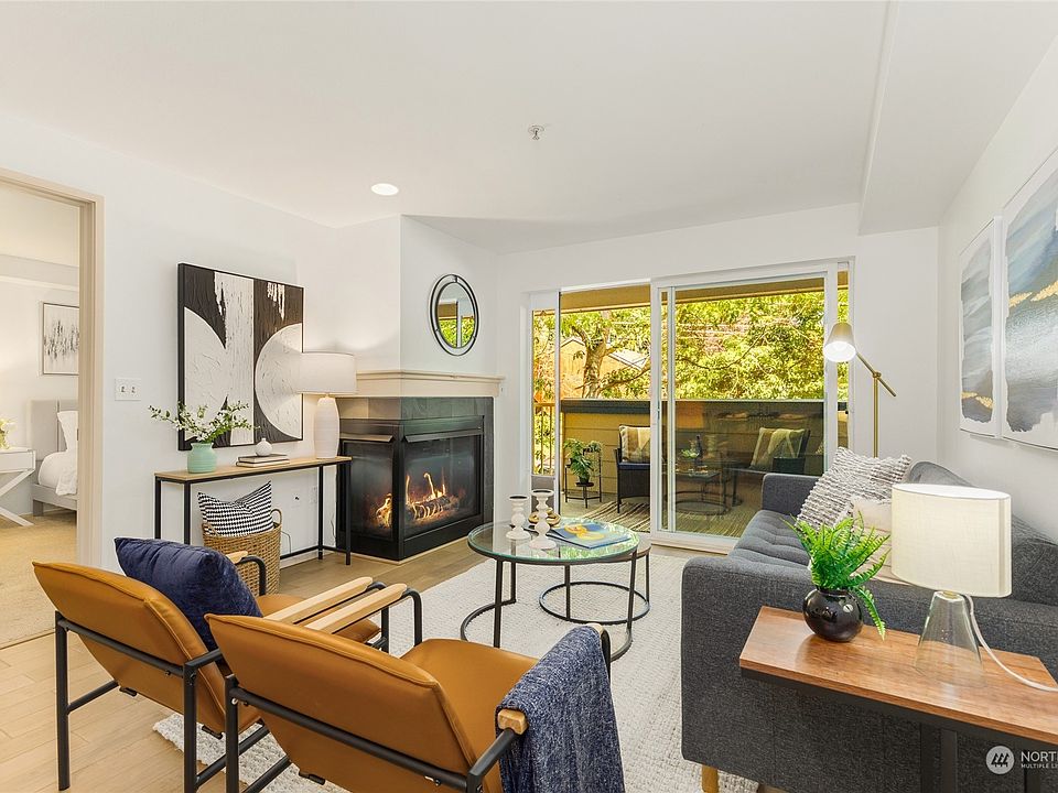 1st image of 3919 Latona Avenue NE #302