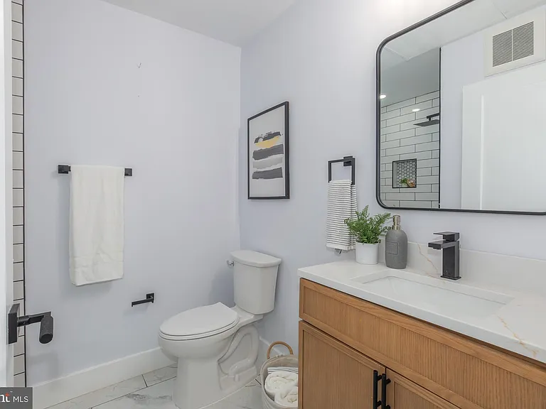 1012 17th Pl NE #1 — Photo 12