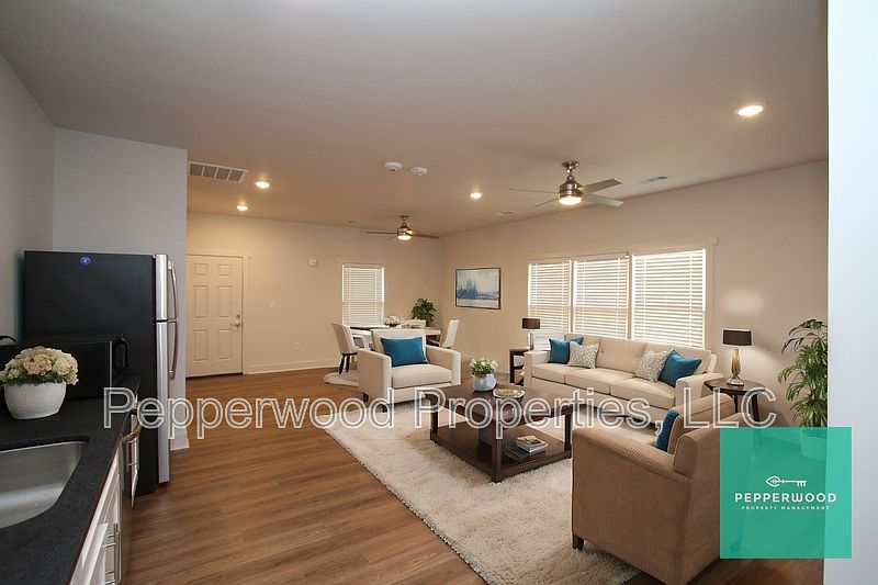 1st image of 600 Magnolia St #301