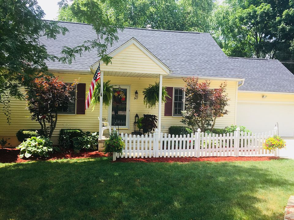 1st image of 147 Hunter Ave
