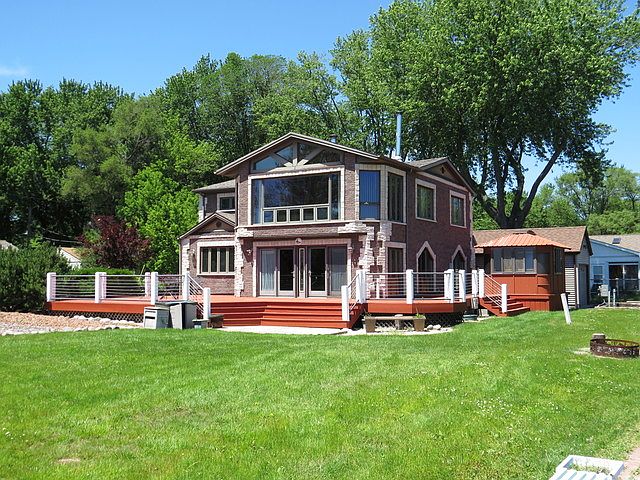 1st image of 5202 N Lake St