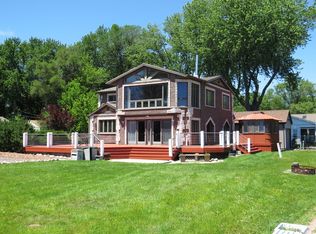 5202 N Lake St, McHenry, IL 60050
