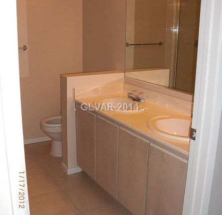 3rd image of 512 Yacht Harbor Dr Unit 101