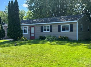 7887 Rinaldo Blvd E, Bridgeport, NY 13030