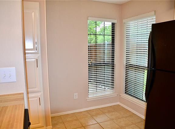 5th image of 333 Melrose Dr APT 9D