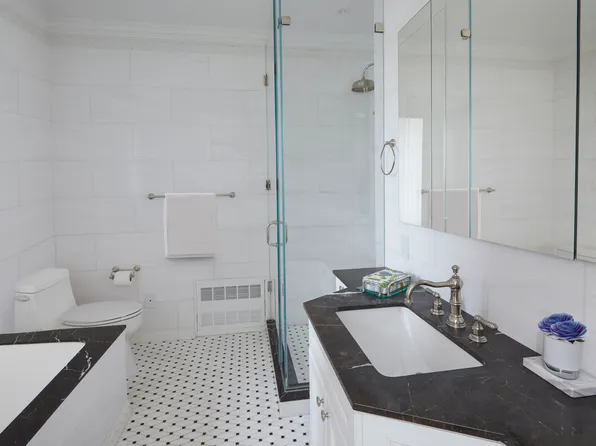 225 West 86th Street image 11 of 22