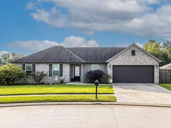 201 Ashton Oaks Ln, Luling, LA 70070