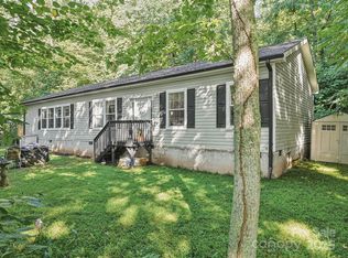 342 Hookers Gap Rd, Candler, NC 28715