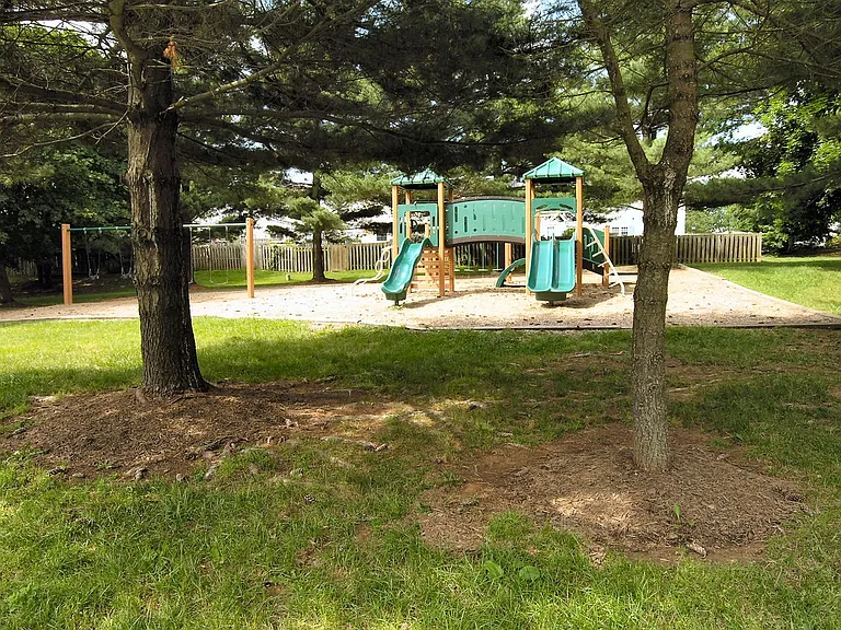 18257 Smoke House Ct — Photo 38