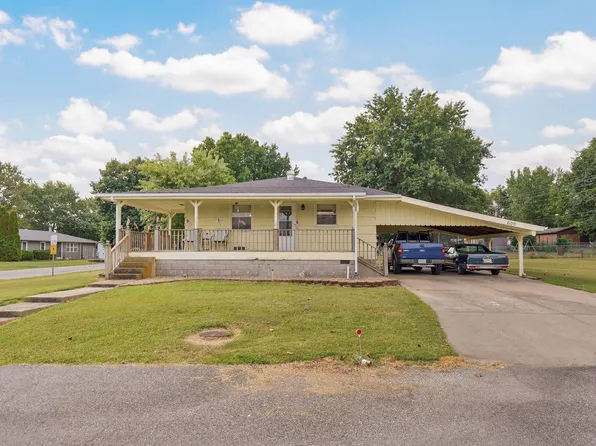 609 Seneker Avenue, Mt Vernon, MO 65712