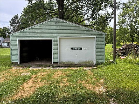 2nd image of 12327 N Palmyra Rd