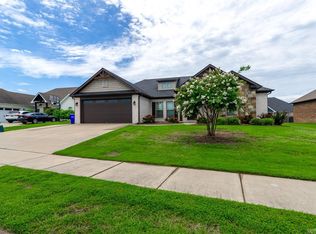 1715 Josh Dr, Conway, AR 72034