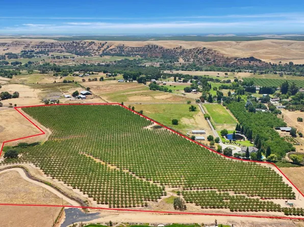 Morrison Rd, Oakdale, CA 95361