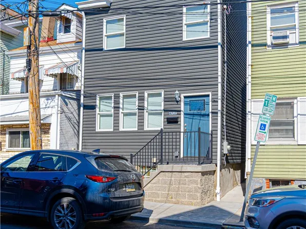 4737 Lorigan St, Pittsburgh, PA 15224