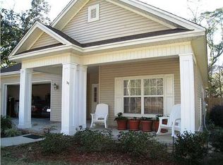 141 Hickory St, Freeport, FL 32439