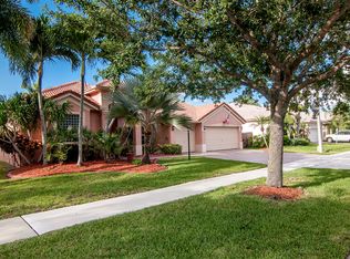 16487 Mariposa Circle South, Pembroke Pines, FL 33331