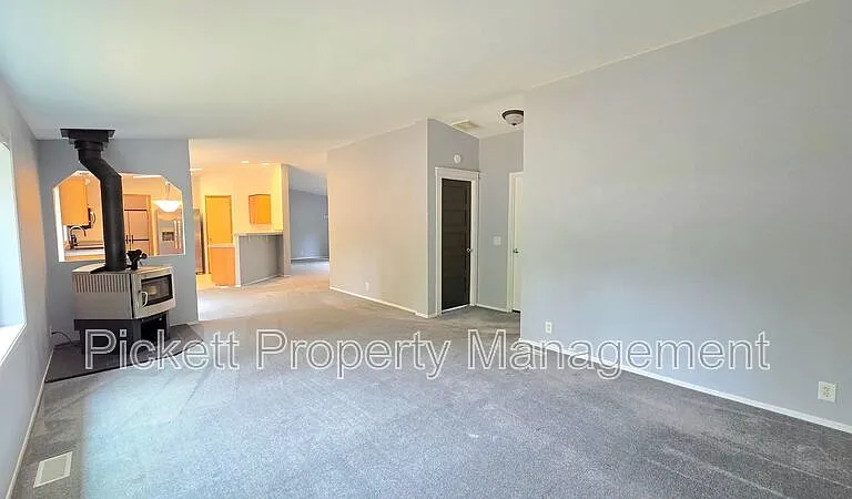 331 Dewatto Rd W — Photo 25