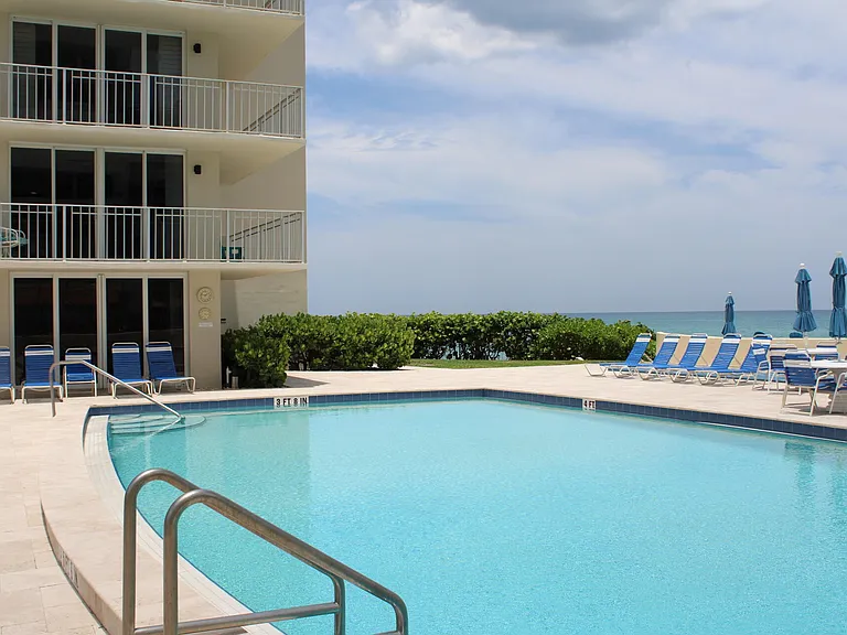630 Ocean Dr #215 — Photo 6