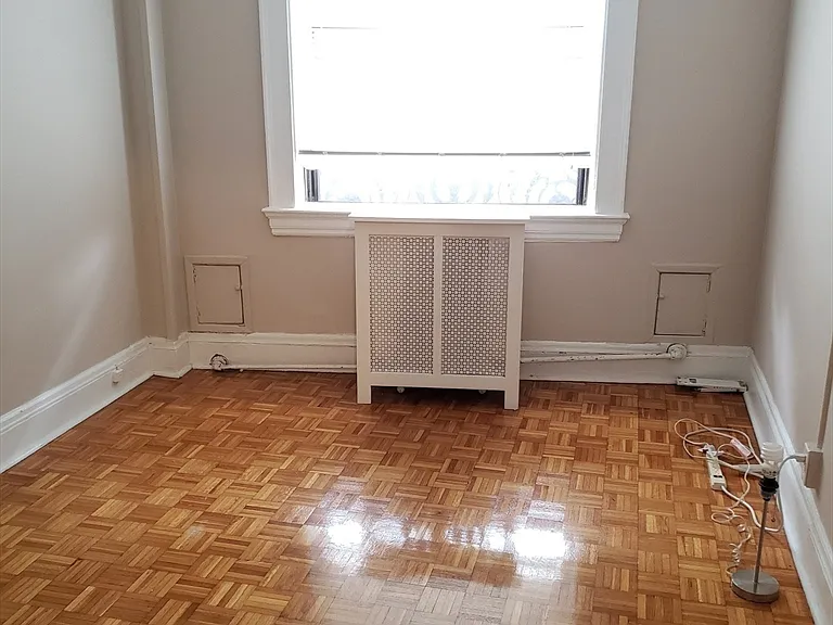 21 Beacon St #6C — Photo 7